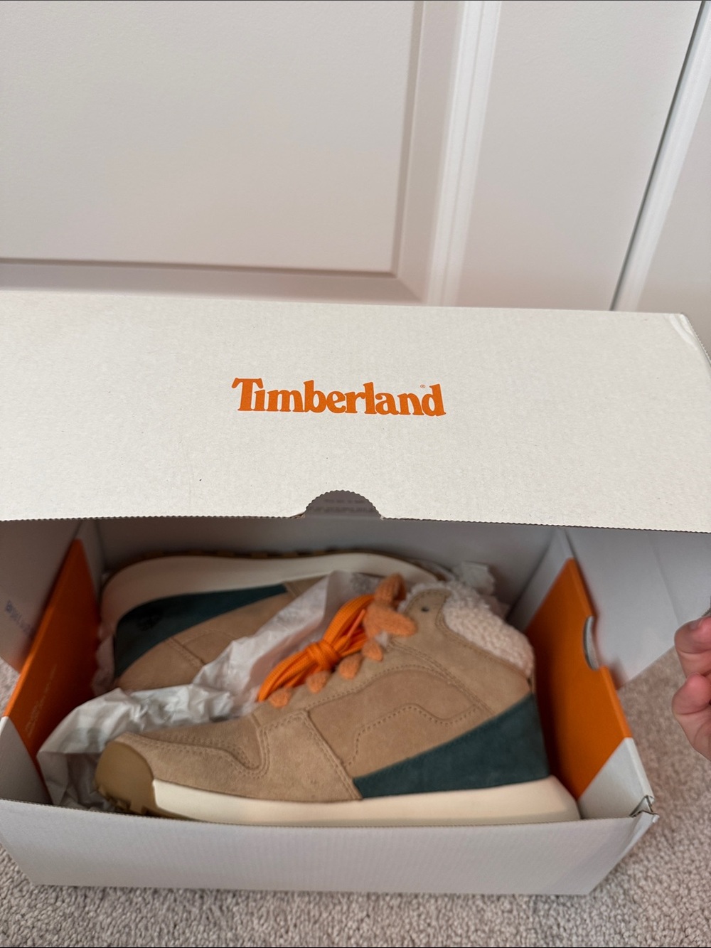 Timberland women’s size 7 Tan Suede Boots with Green Heel and Orange Laces